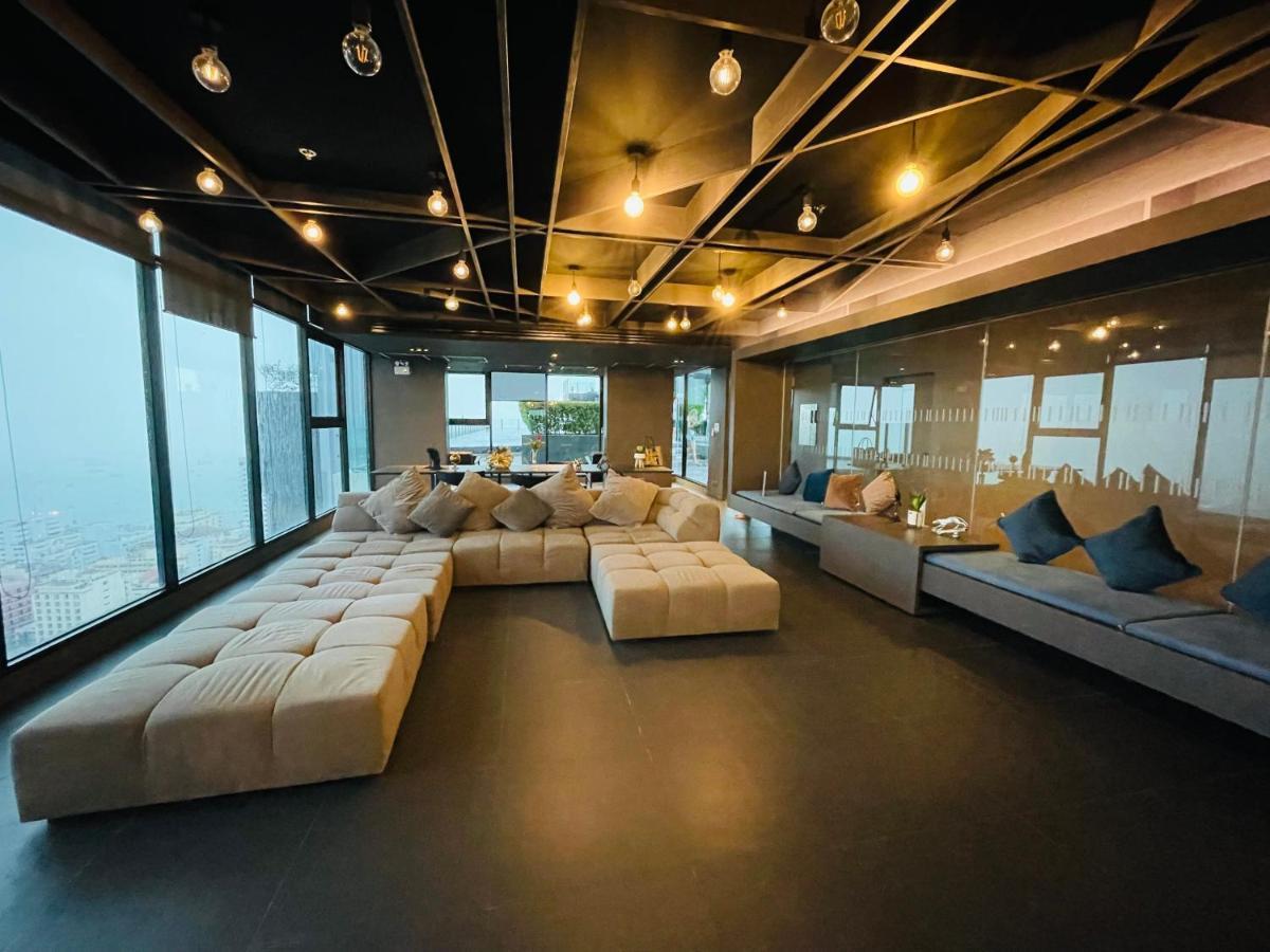 The Base 359 Apartment Pattaya